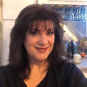 Meet your Posher, Lori